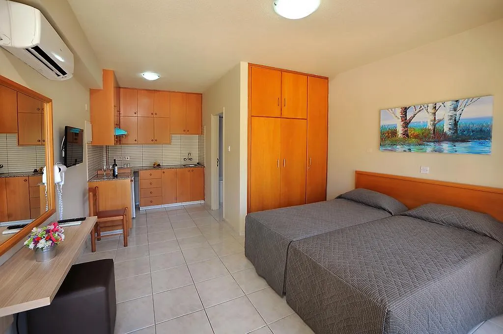 Nelia Gardens Hotell Ayia Napa