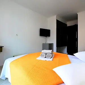 https://villa-nea-63080.hotelschalkidiki.net