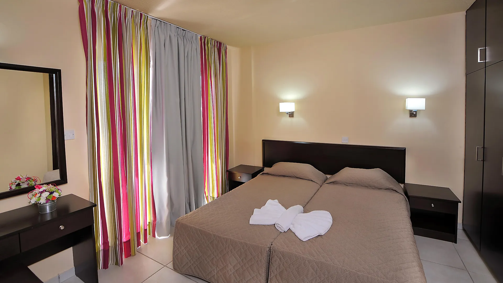 Nelia Gardens Hotel Ayia Napa 4*,